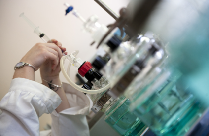 Système d'extraction en ligne et analyse des phytosanitaires dans l'eau - laboratoires du BRGM à Orléans
