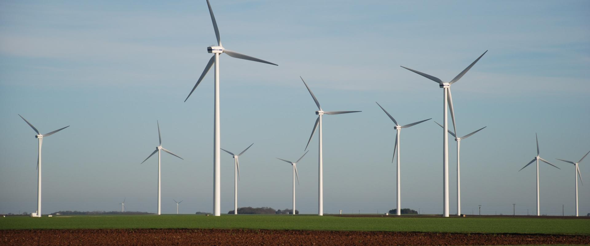 Champ d’éoliennes